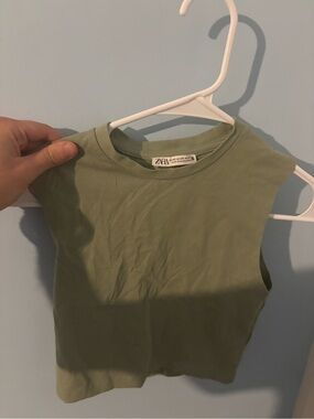Zara Olive Green Sleeveless Crop Tank top size xs